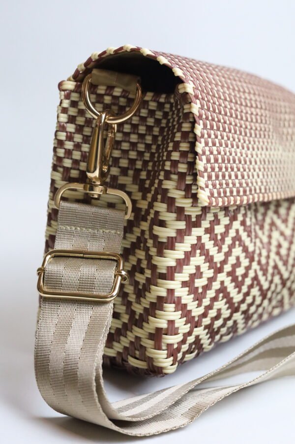 Cross Body Cobre con Beige – Bolso Elegante y Versátil
