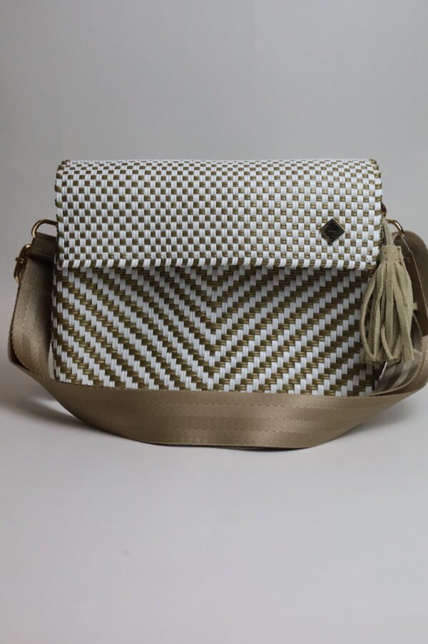 Cross Body Dorada con