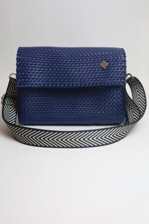 Cross Body Azul – Diseño Moderno y Tamaño Ideal