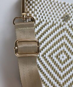 Alternative view of Bandolera Blanca con Dorado