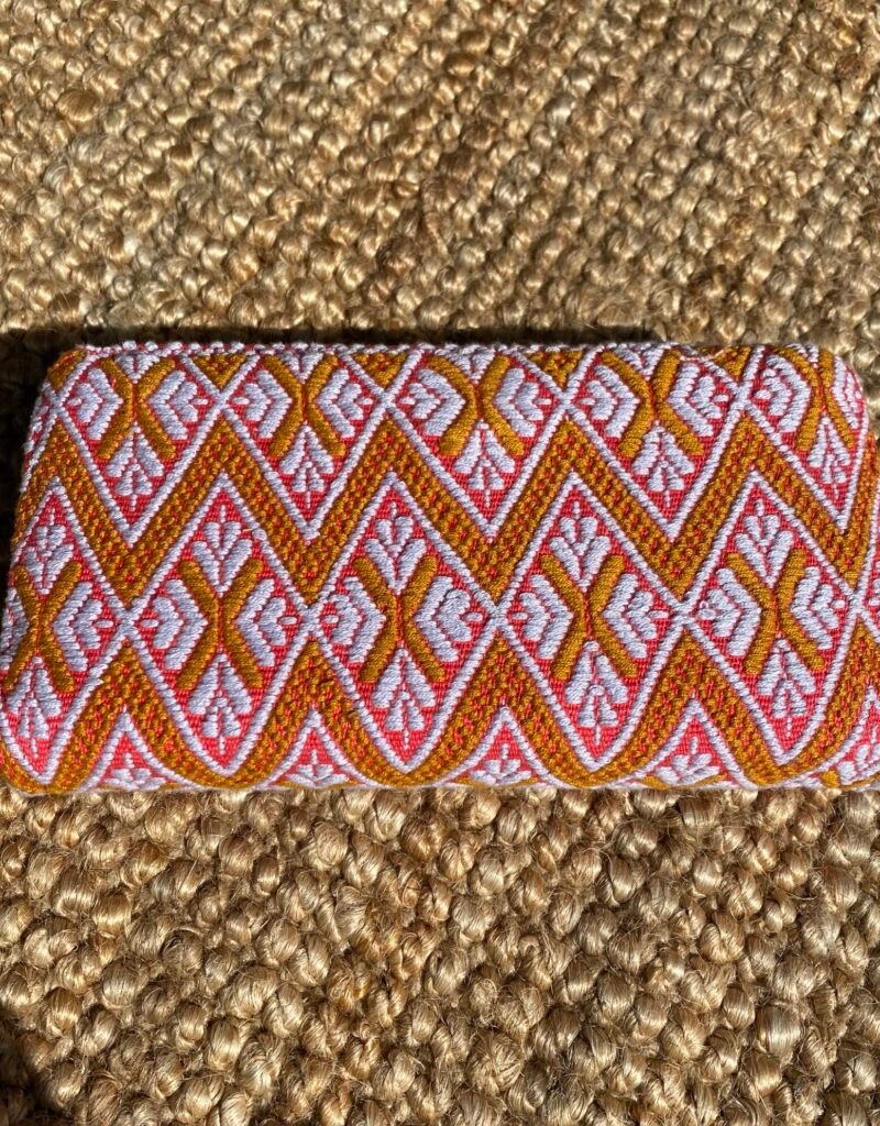 Cartera Bordada