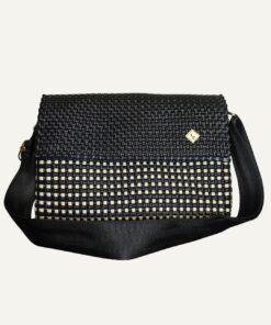 CROSS BODY BLACK AND WHITE